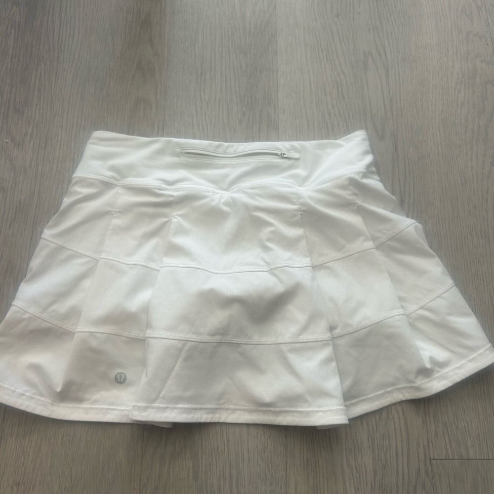 Lululemon Pace Rival Skirt White Size 6 TALL